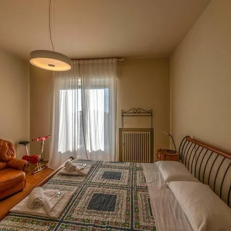 Apartamento Grandi 19