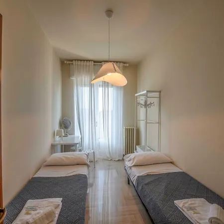 Apartamento Grandi 19 *